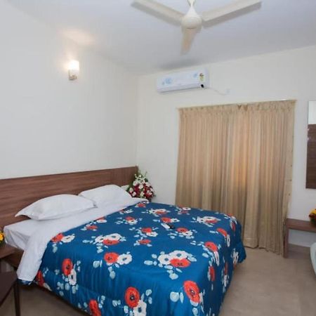 Hotel Vijaya Lakshmi Residency - Yeshwanthpur Бангалор Екстериор снимка