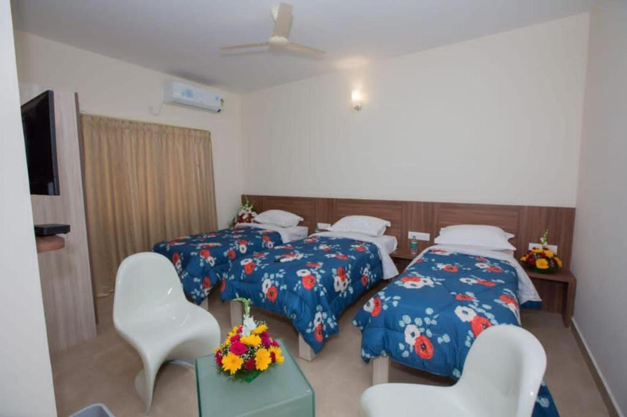 Hotel Vijaya Lakshmi Residency - Yeshwanthpur Бангалор Екстериор снимка