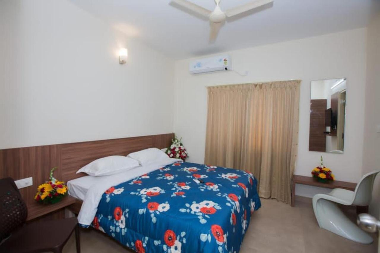 Hotel Vijaya Lakshmi Residency - Yeshwanthpur Бангалор Екстериор снимка