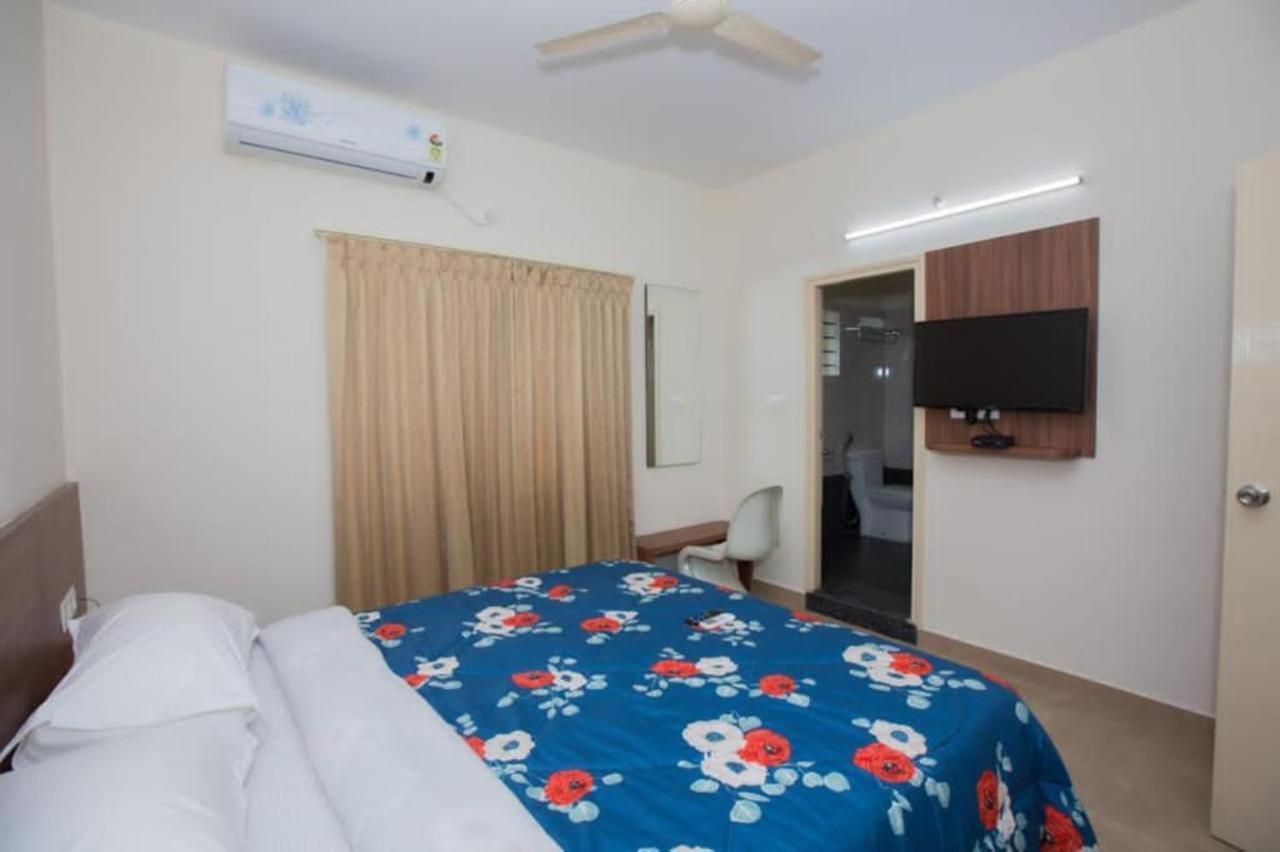 Hotel Vijaya Lakshmi Residency - Yeshwanthpur Бангалор Екстериор снимка