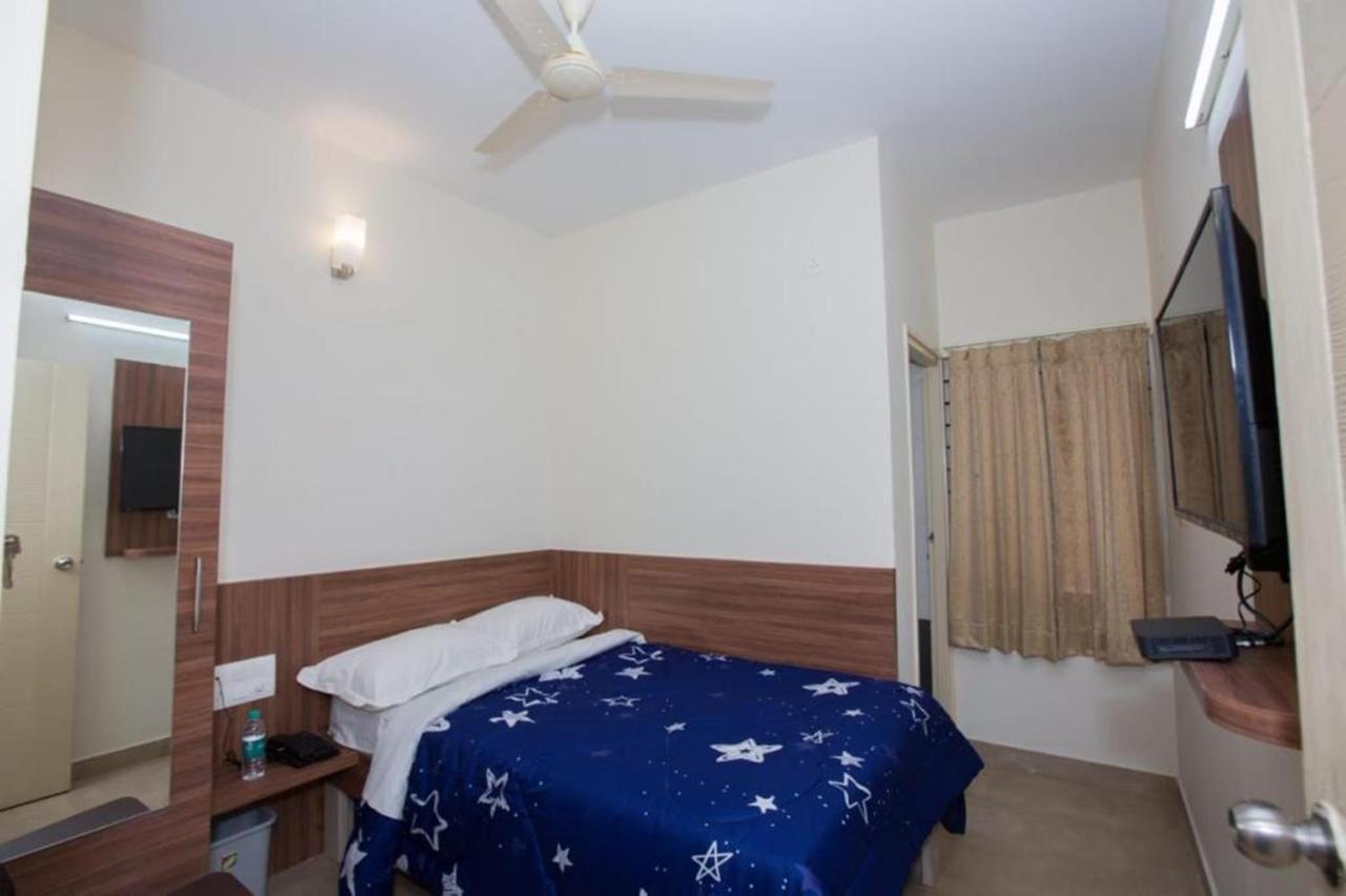 Hotel Vijaya Lakshmi Residency - Yeshwanthpur Бангалор Екстериор снимка