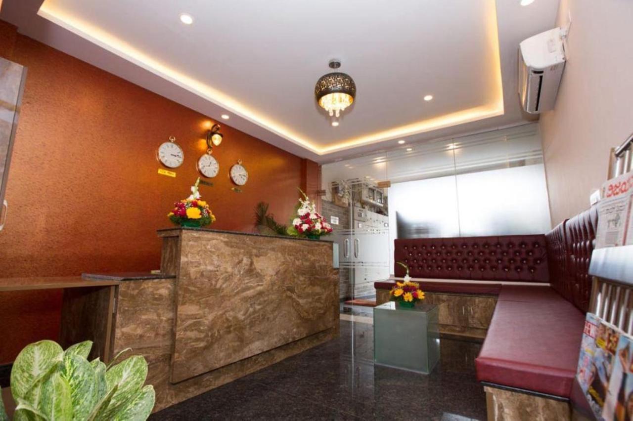 Hotel Vijaya Lakshmi Residency - Yeshwanthpur Бангалор Екстериор снимка